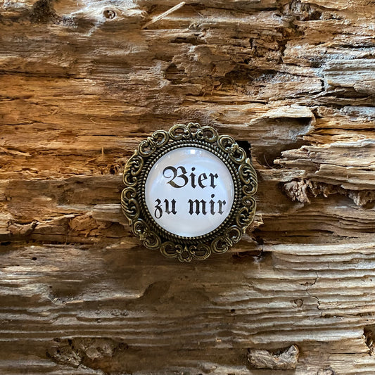 Brosche Bier zu mir