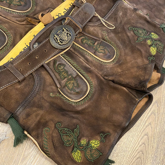 Damen Lederhose Hopfen Boarischer Rebell mit grünen Bänder