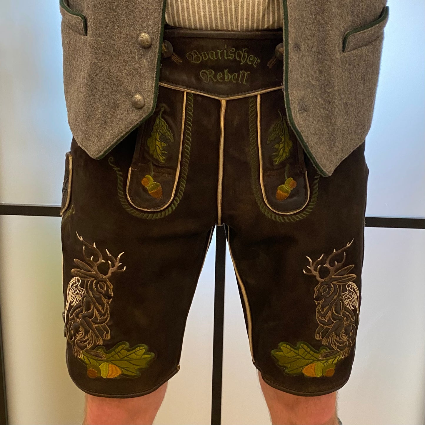 Herren Lederhose Wolpertinger mit Knöpfe