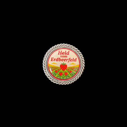 Pin Held vom Erdbeerfeld