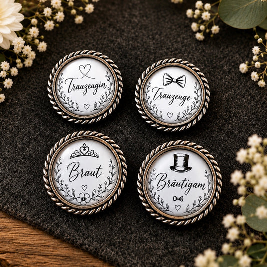 Hochzeits-Set – 4 Pins (Braut, Bräutigam, Trauzeugin, Trauzeuge)