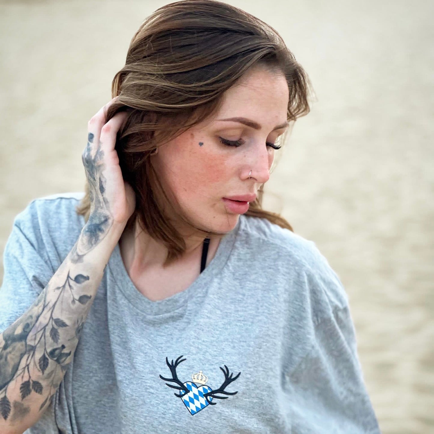 Unisex T-Shirt Boarischer Rebell Hellgrau