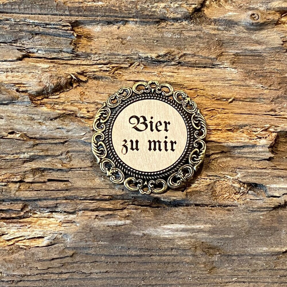 Broschen Bier zu mir