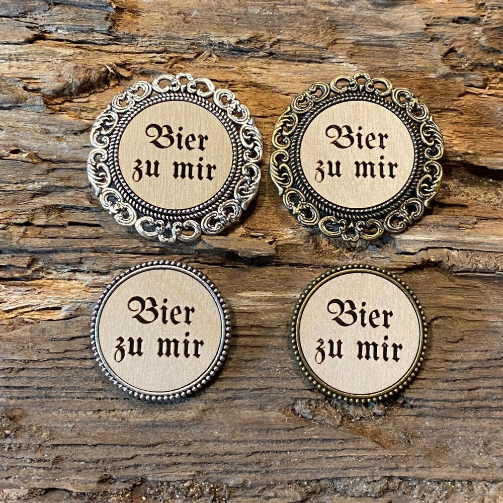 Broschen Bier zu mir