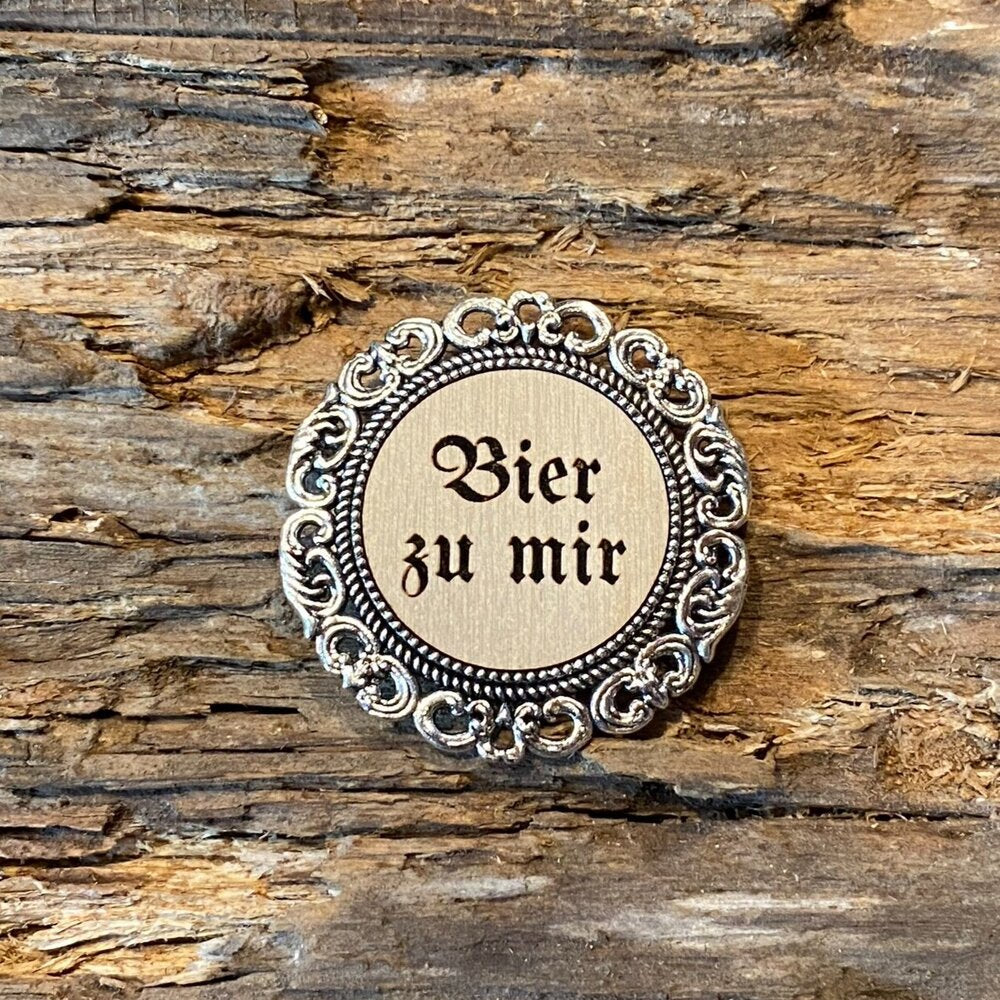 Broschen Bier zu mir